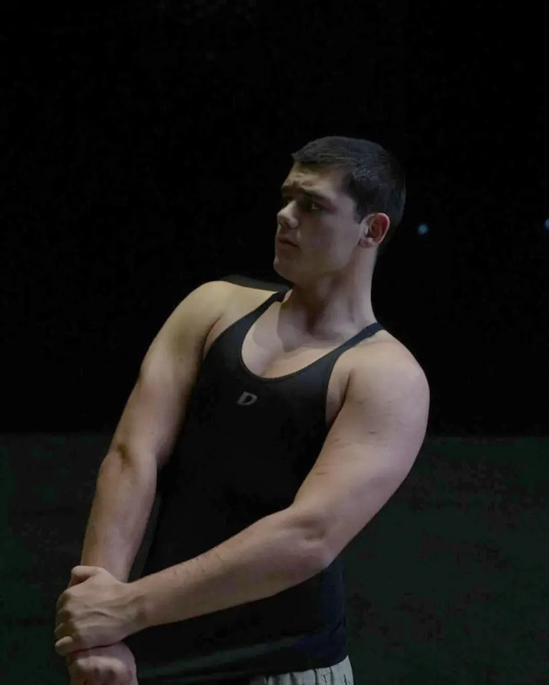 Genç oyuncunun yardım çığlığı… ‘Evsiz kaldım, sokaklarda yatıyorum’