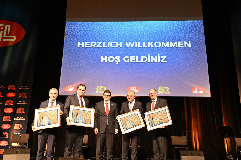 DİTİB büyük bir ağaç oldu