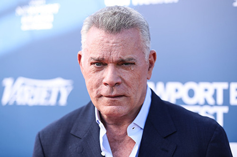 Ünlü şarkıcı gerçeği yıllar sonra öğrendi... Annem daha iyi bir hayatım olsun diye beni evlatlık vermiş... Bu çok büyük fedakarlık, ona teşekkür ederim