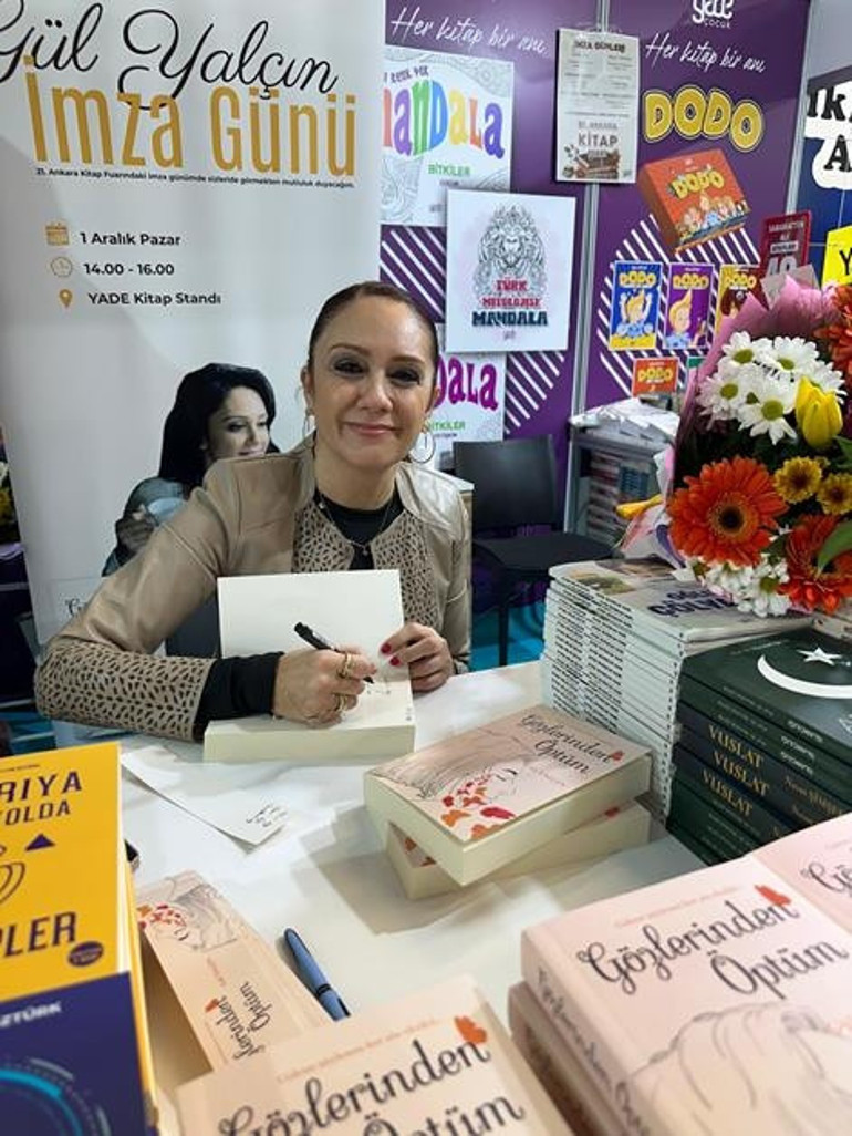 Gül Yalçın fuarda okurlarıyla buluştu