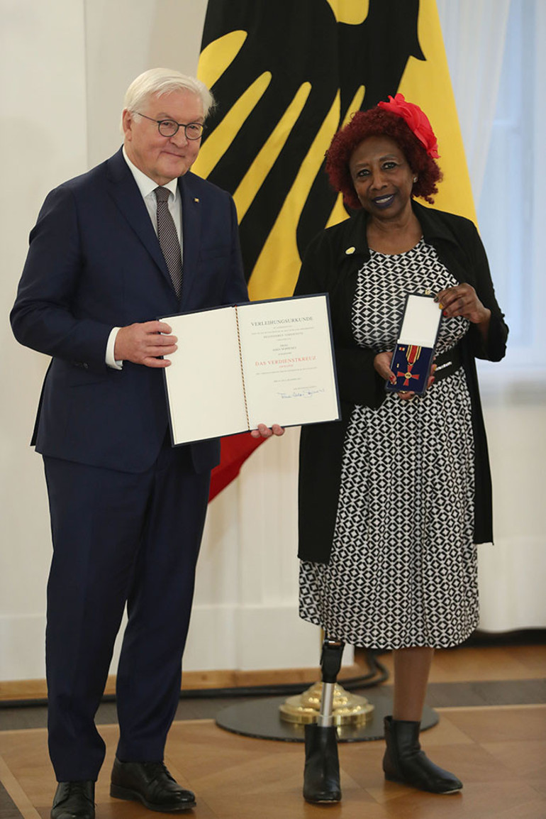 Fatih Türk’e liyakat nişanı