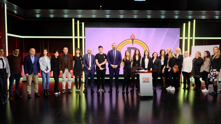 İsveçli eğitimciler, Demirören Medya ve Teknoloji MTAL’de Türkiye’nin eğitim modelini inceledi