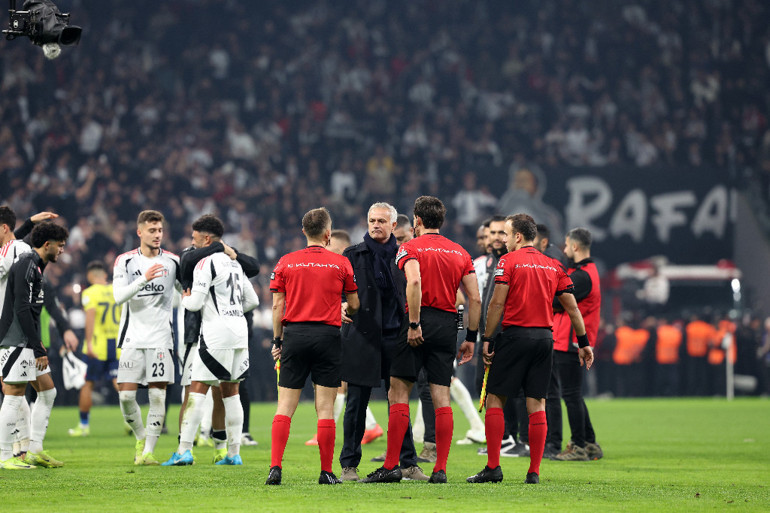 Mourinhodan derbide dikkat çeken hareket Soyunma odasına kadar gitti