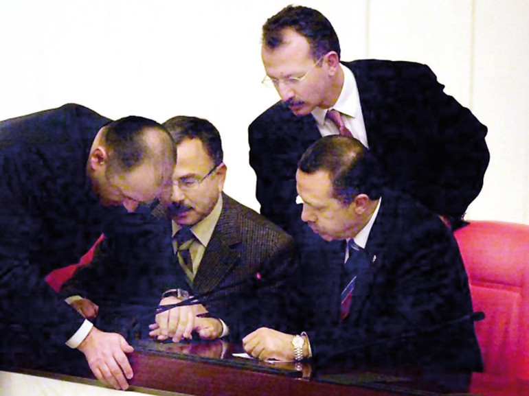 Meclis’in 60 yıllık objektifi Mustafa İstemi: Gözüm açık kulaklarım kapalıdır