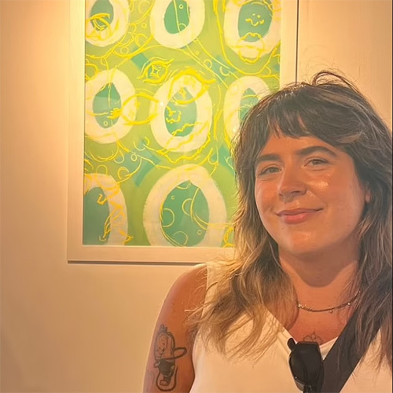 Ünlü oyuncunun gizemli kızı yüzünü gösterdi.. Babasının onayını alıp evlenmişti