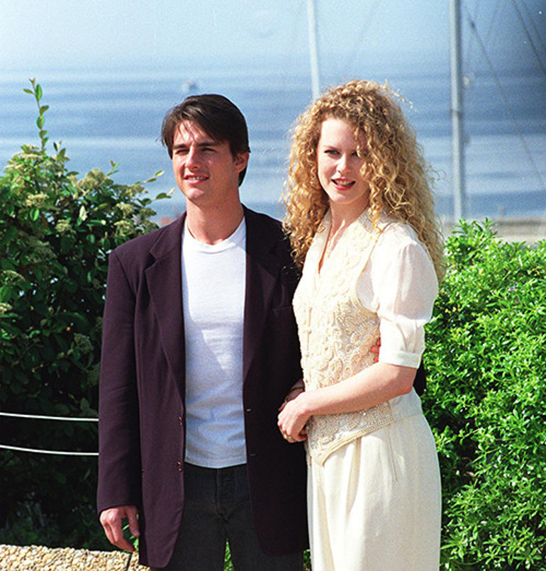 Ünlü oyuncunun gizemli kızı yüzünü gösterdi.. Babasının onayını alıp evlenmişti