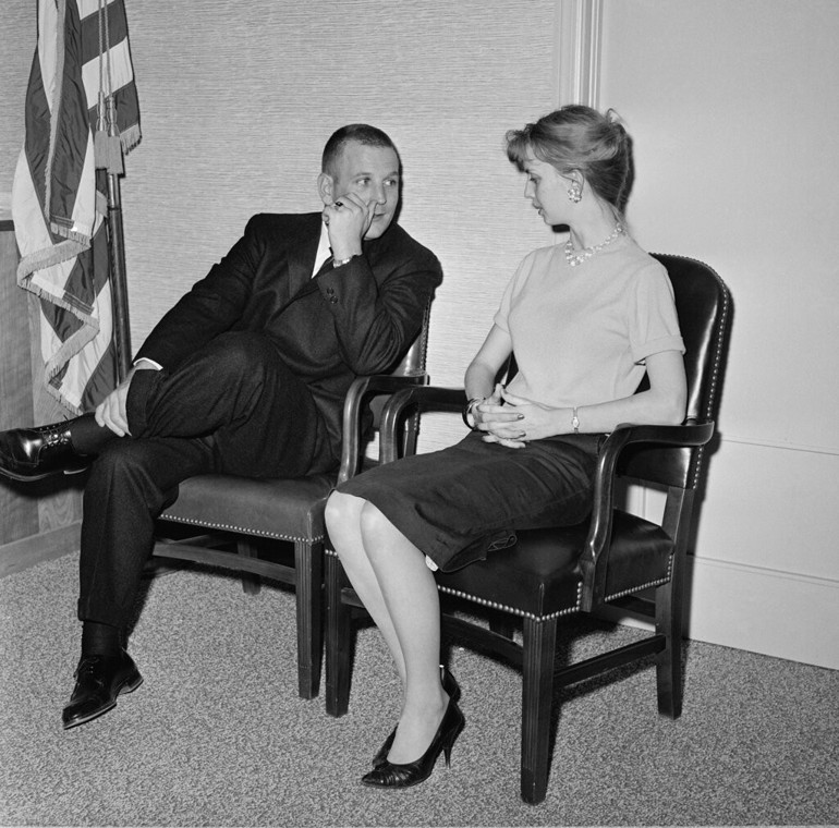 Gerçekler uzun yıllar sonra kızı sayesinde ortaya çıktı: Herkesin çok sevdiği iyi aile babasının akılalmaz sırrı Bunca zaman fark edilmemeyi nasıl başardı