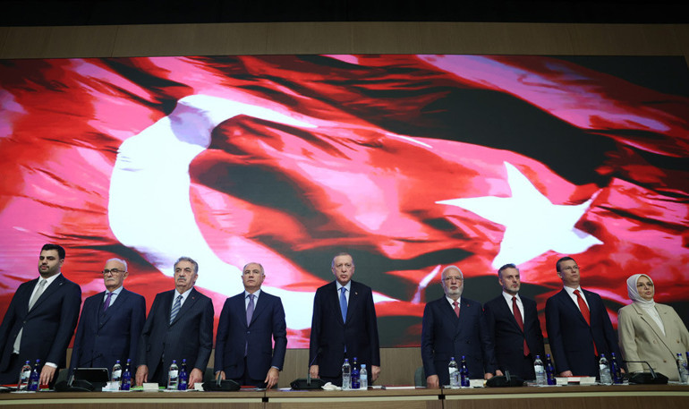 Erdoğandan asgari ücret mesajı: Sabit gelirlilerin durumunu en iyi seviyeye çıkaracağız