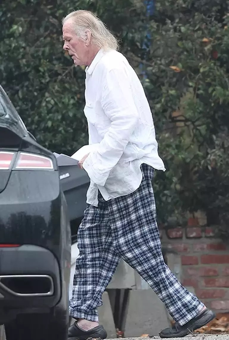 Efsane oyuncu 83 yaşında setlere geri döndü