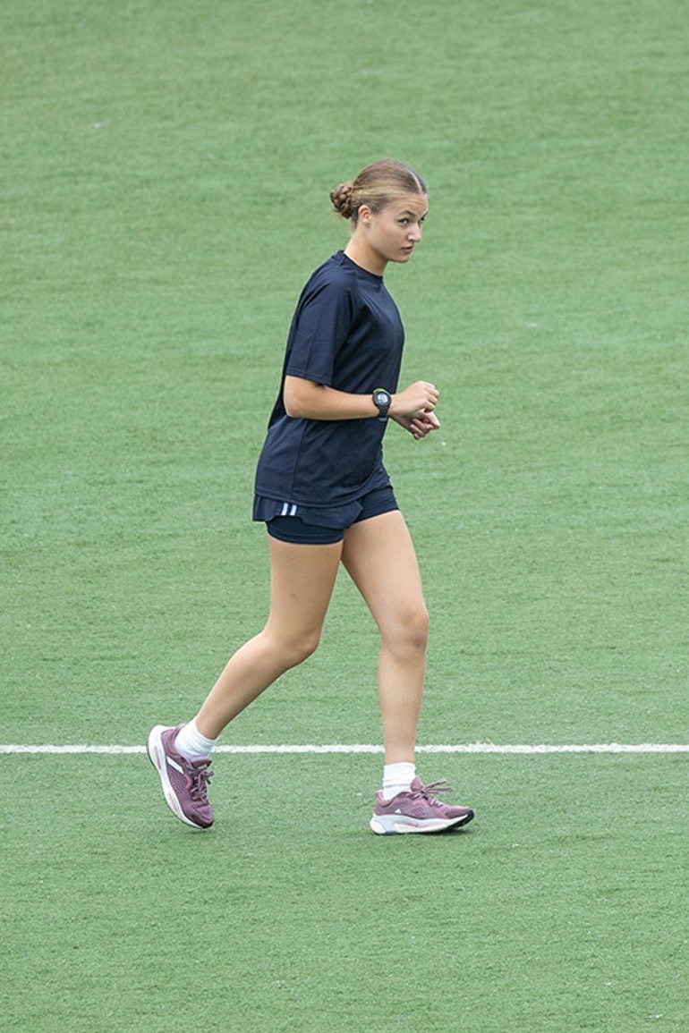 Tombul kız artık tarihe karıştı: Meğer mecburen kilo vermiş