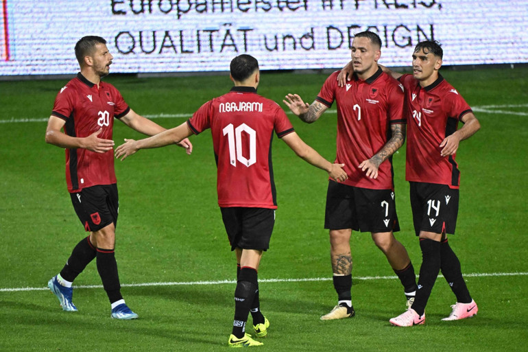 Rey Manajı yakından tanıyan Arnavut gazeteci: Kimseyi bilerek sakatlamaz Felipe Melo gibidir... Galatasarayda oynayabilir