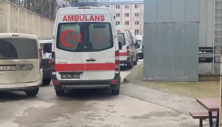 Bursa Adliyesinde duruşma salonunda silahlı saldırı: 2 ölü, 2 yaralı... Bakan Tunç: 10 kişi gözaltına alındı