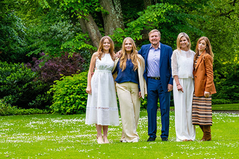 Düğününde acı içinde ağlamıştı... Artık sokaklarda dans ediyor