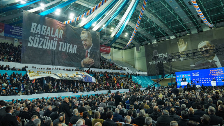 Esad pılını pırtısını toplayıp kaçtı Erdoğan: Suriyede işimiz ne diyorlardı, şimdi gördünüz mü