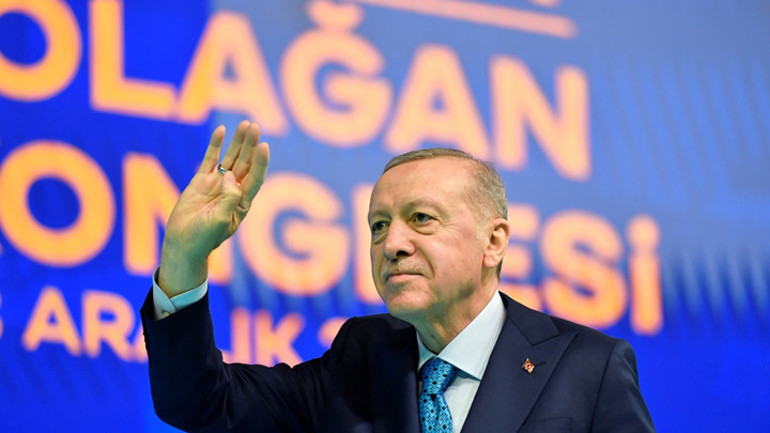 Esad pılını pırtısını toplayıp kaçtı Erdoğan: Suriyede işimiz ne diyorlardı, şimdi gördünüz mü