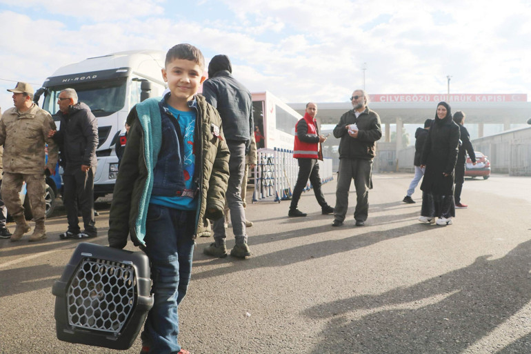 ‘Başka ülkeyle olsa savaşırdık ama kardeşimi vuramazdım, artık savaş bitti, geri döneceğiz’