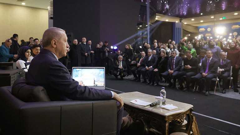 Somali-Etiyopya krizini Türkiye çözdü... Cumhurbaşkanı Erdoğan barışın detaylarını gençlere anlattı