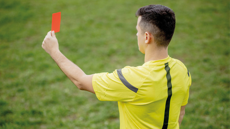 Yasaklı hakemlerin gözü bu davada