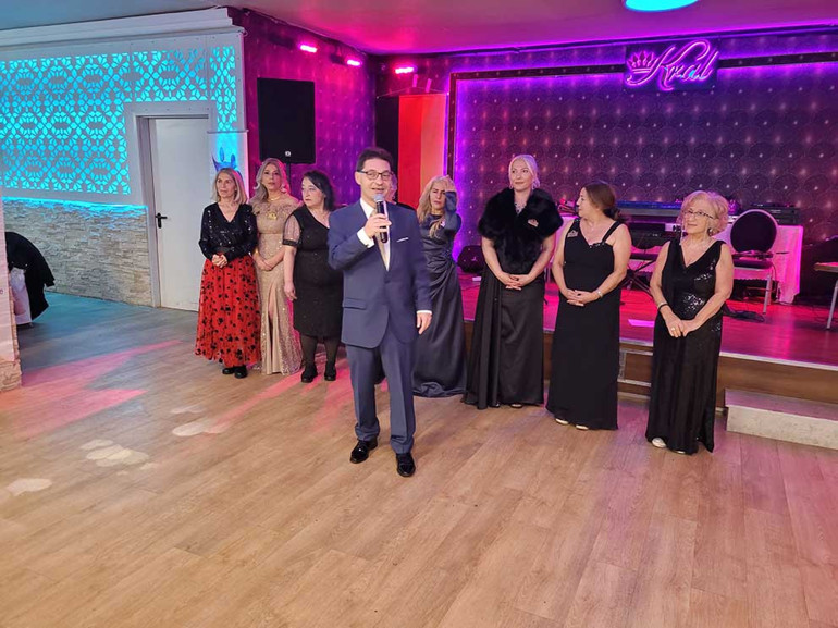 Münih’te Anlamlı Gece: Engellilere destek için bir araya geldiler