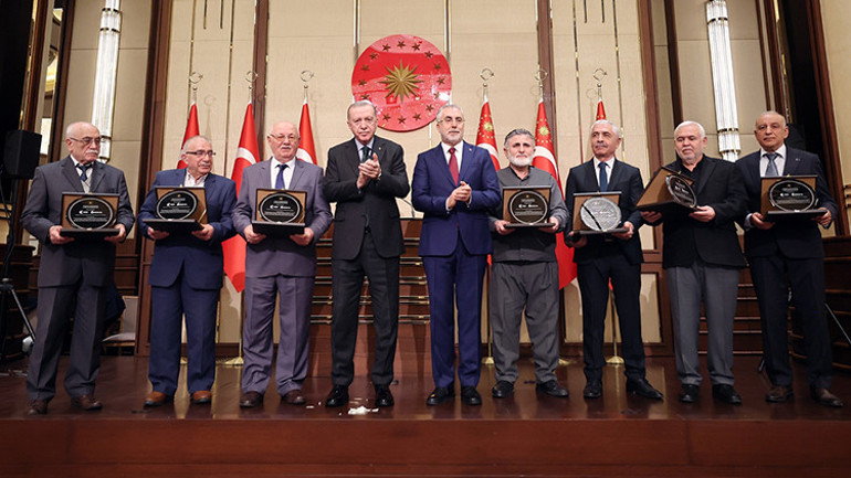 Son dakika... Cumhurbaşkanı Erdoğan: SGKya borçlarını ödemiyorlar