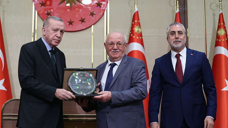 Son dakika... Cumhurbaşkanı Erdoğan: SGKya borçlarını ödemiyorlar