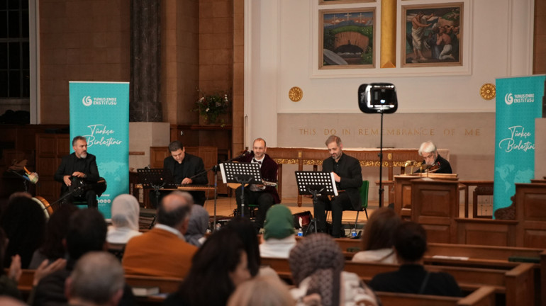 Londra Türk müziğinin iki efsanevi bestecisinin eserleriyle yankılandı