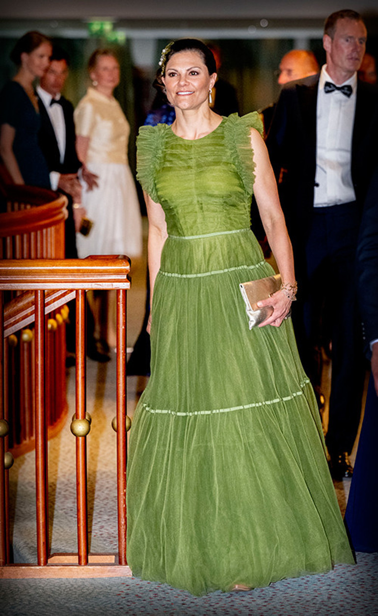 Anlı- şanlı düğün yapmışlardı: Hamile geline görümcenin eskilerini giydirdiler