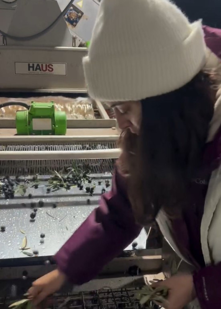 Her şeyi ardında bırakıp İstanbulu terk etmişti... Ünlü oyuncu için hasat zamanı