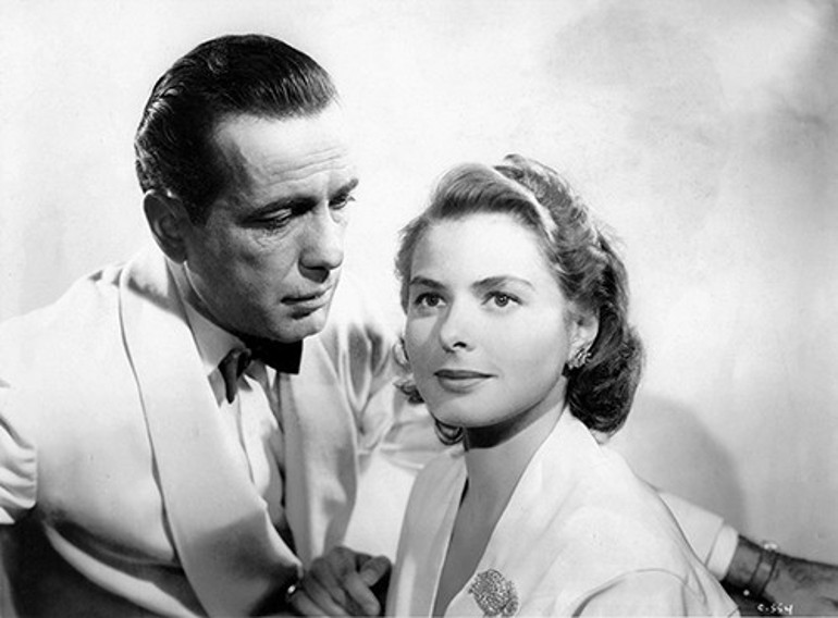 Bir dönemin en güzel kadın oyuncusuydu... Yaşlanınca kimse istemedi... O şimdi minik kuzularını kucağında büyütüyor