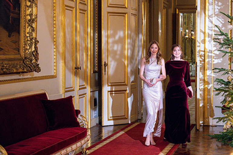 Kot pantolonu dolabına kaldırdı, hayatının gerçeklerine döndü