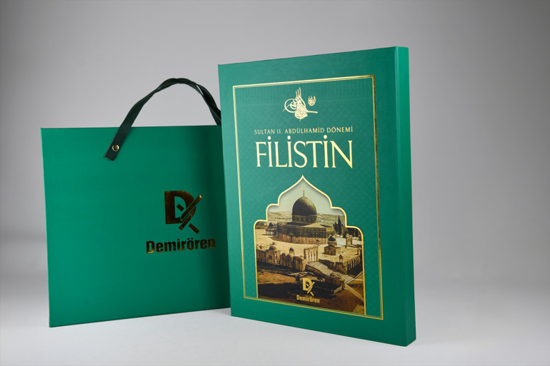 Sultan II. Abdülhamid’in ‘Her resim bir fikirdir’ sözüyle Filistin’de çektirdiği fotoğraflar kitaplaştırıldı