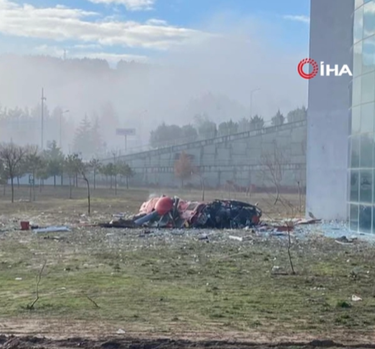 Son dakika Muğlada hastaneye çarpan helikopter düştü: 4 personel hayatını kaybetti... Kaza anının görüntüsü ortaya çıktı