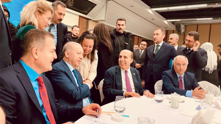 Bütün salonu güldüren ‘Aman Ali Rıza Bey muhalefeti’