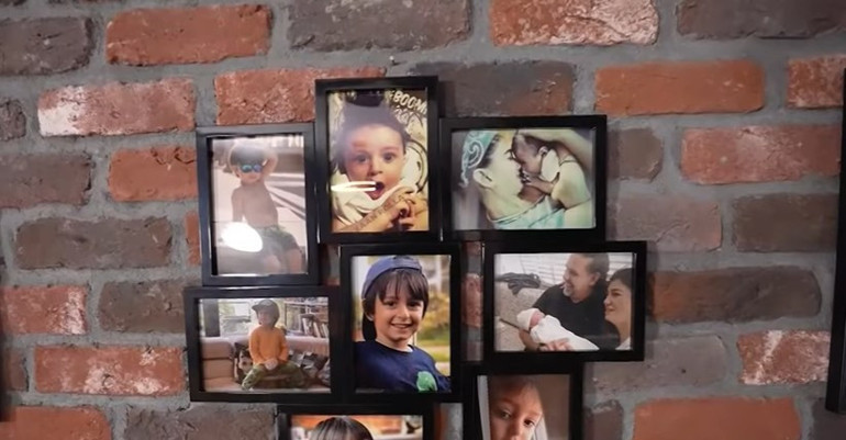 Ünlü türkücü iki ayrı evde yaşıyor Mardinde tarih kokan konak...