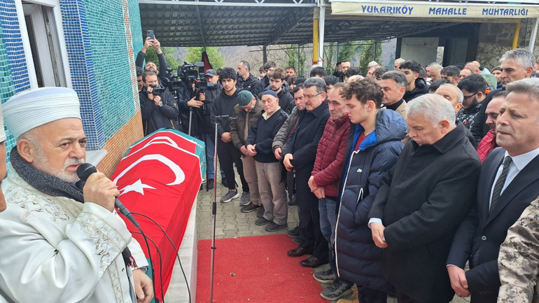 Çığ felaketinde hayatını kaybeden Emre Yazgana acı veda