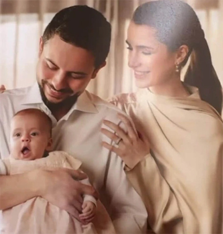 İlk kez baba oldu, sevinci bitmek bilmedi... Kızını işe bile götürdü