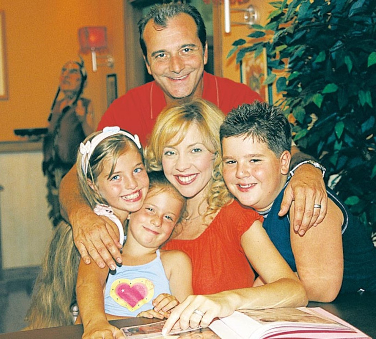 Londrada sürpriz buluşma... Sihirli annemize kavuştuk