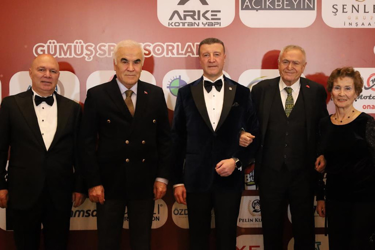 GGYD’den görkemli balo