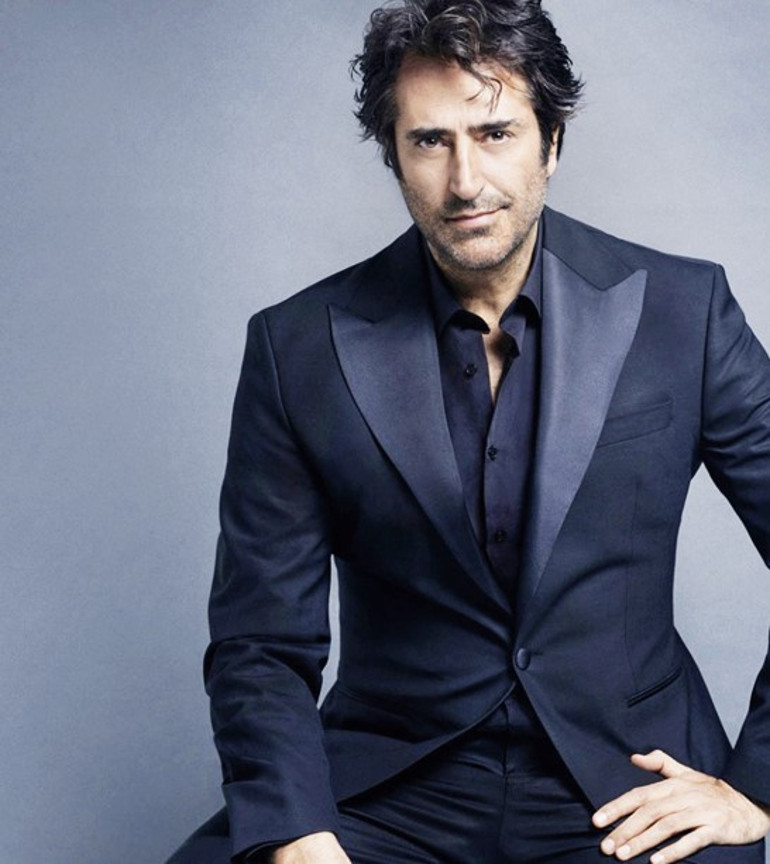 Devleri dize getirdi şimdi kayak tatilinde