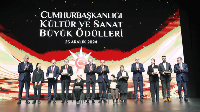 Erdoğan: Biraz daha sabır ve gayret 2025 yılı daha iyi olacak