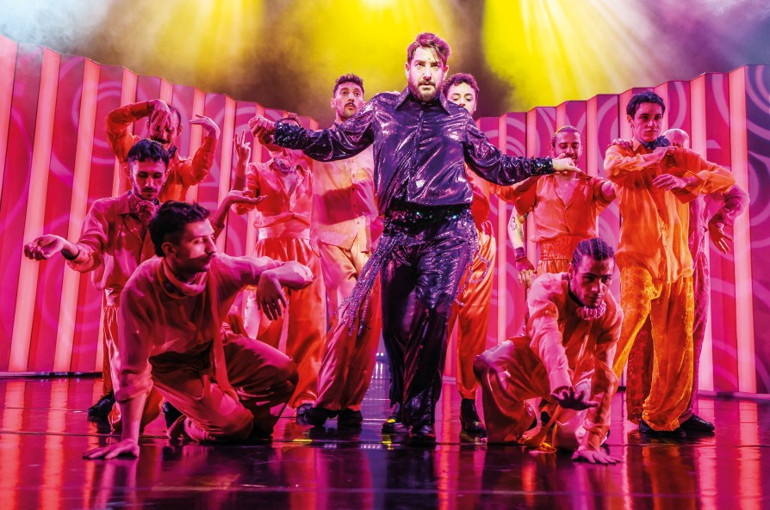 ‘Hayalperest’ perde açtı... Eski sevgililer Çağla Şıkel ile Nail Gönenli pişti oldu