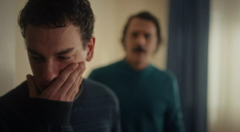 Annem Ankaraya ateş düştü... Zuhalin ekmek teknesi yandı