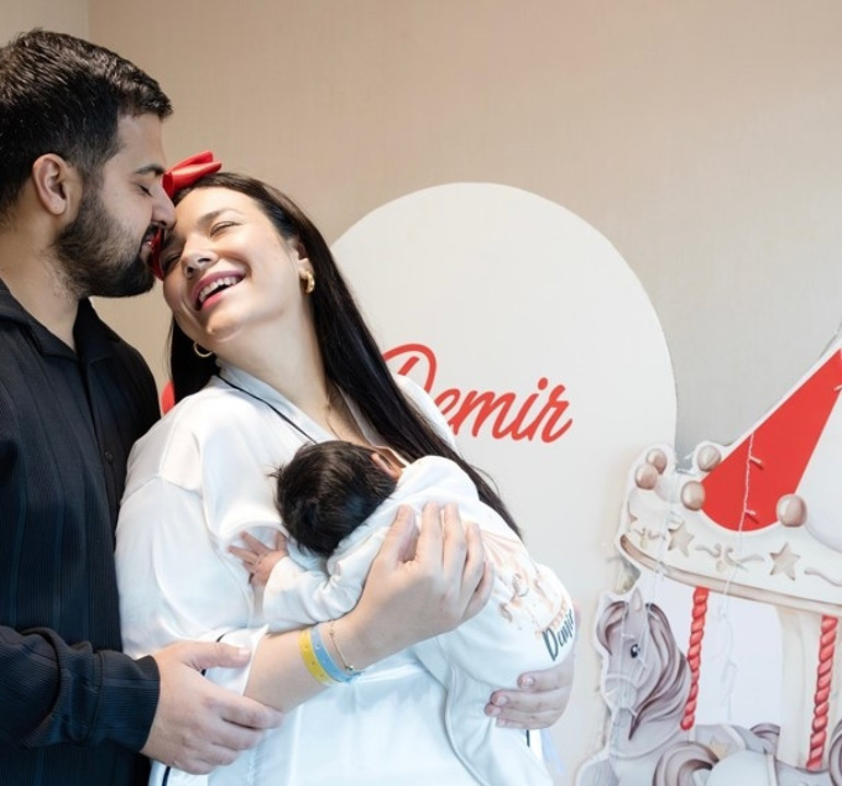 Ünlü şarkıcının büyük mutluluğu... İşte benim oğlum Demir
