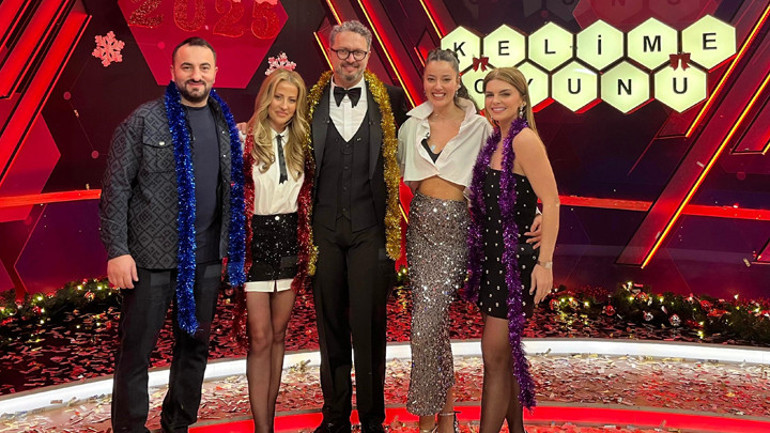 Kanal D ve Teve2 ekranında renkli yılbaşı