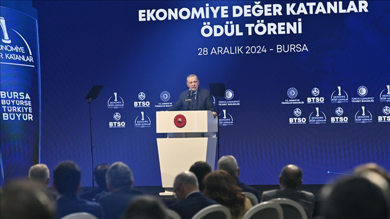 Cumhurbaşkanı Erdoğan duyurdu: KOBİ’lere, çalışan başına aylık 2500 TL’ye kadar destek ödemesi