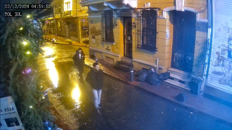 Beyoğlu’nda buluşma bahanesiyle tuzak Husumetlisini kaçırmak istedi