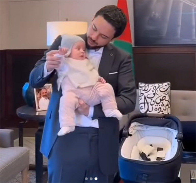 İlk kez baba oldu, sevinci bitmek bilmedi... Kızını işe bile götürdü
