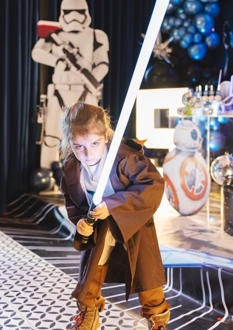 Ünlü çifttin oğlu Fikret Ali 5 yaşında