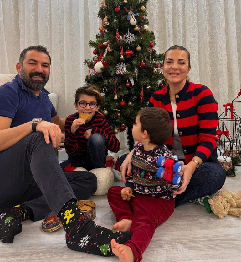 Ünlülerin yeni yıl paylaşımları