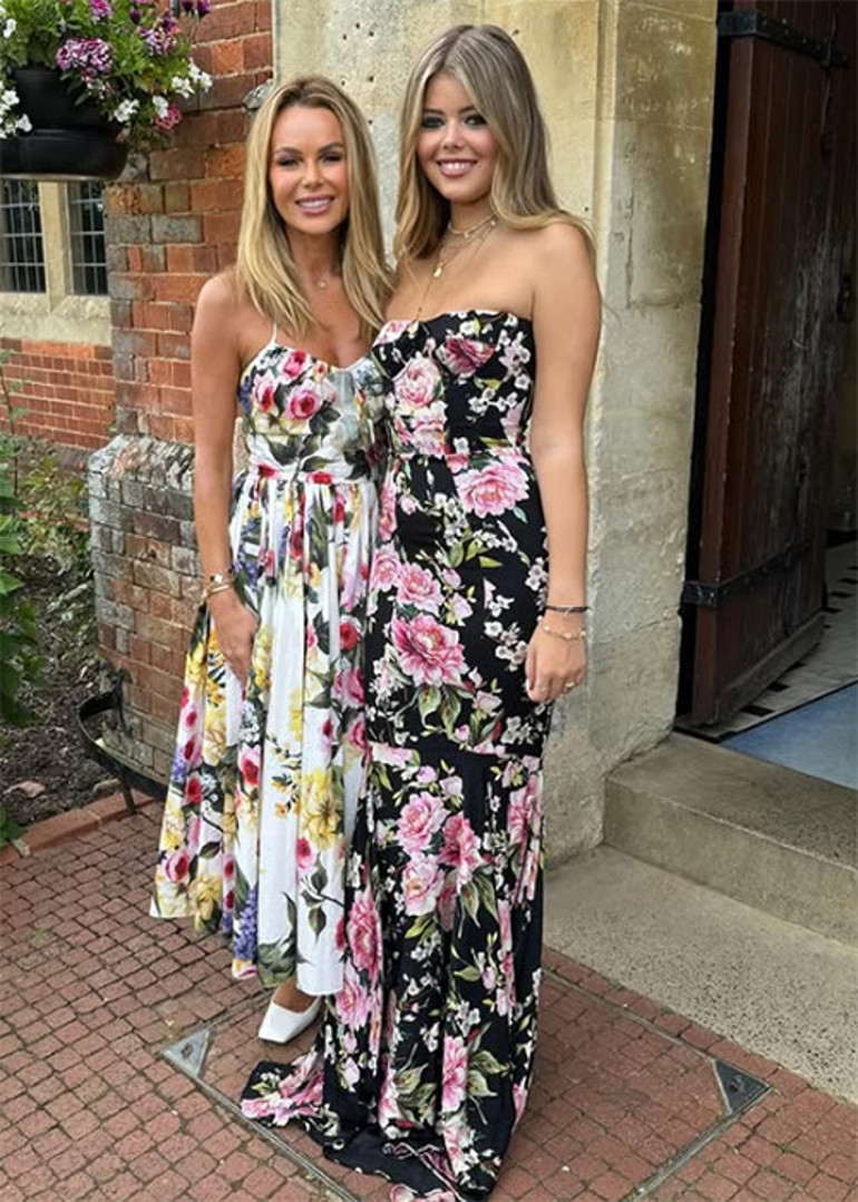 Ünlü sunucunun mutlu günü... Kızını böyle gördükçe yüzünde güller açtı